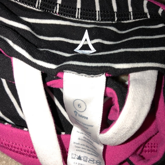 Ivivva reversible sports bra - Picture 5 of 5